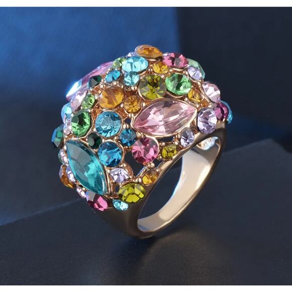 Sparkling Crystal Cocktail Ring Size 6 Statement Bright Pastels Whimsy - Picture 5 of 5